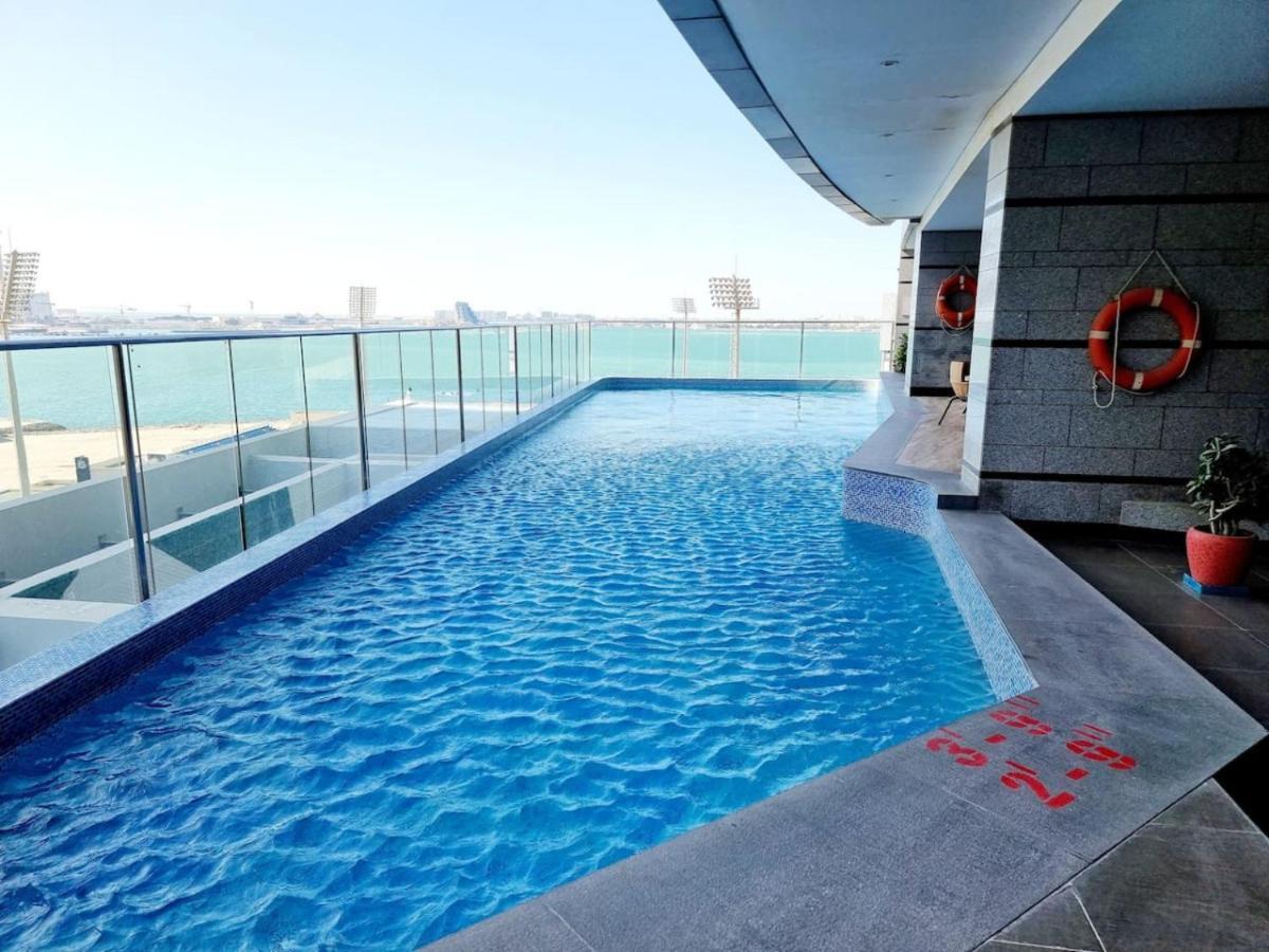 Sea View Luxury Grey Studio Apartment Manama Exterior photo